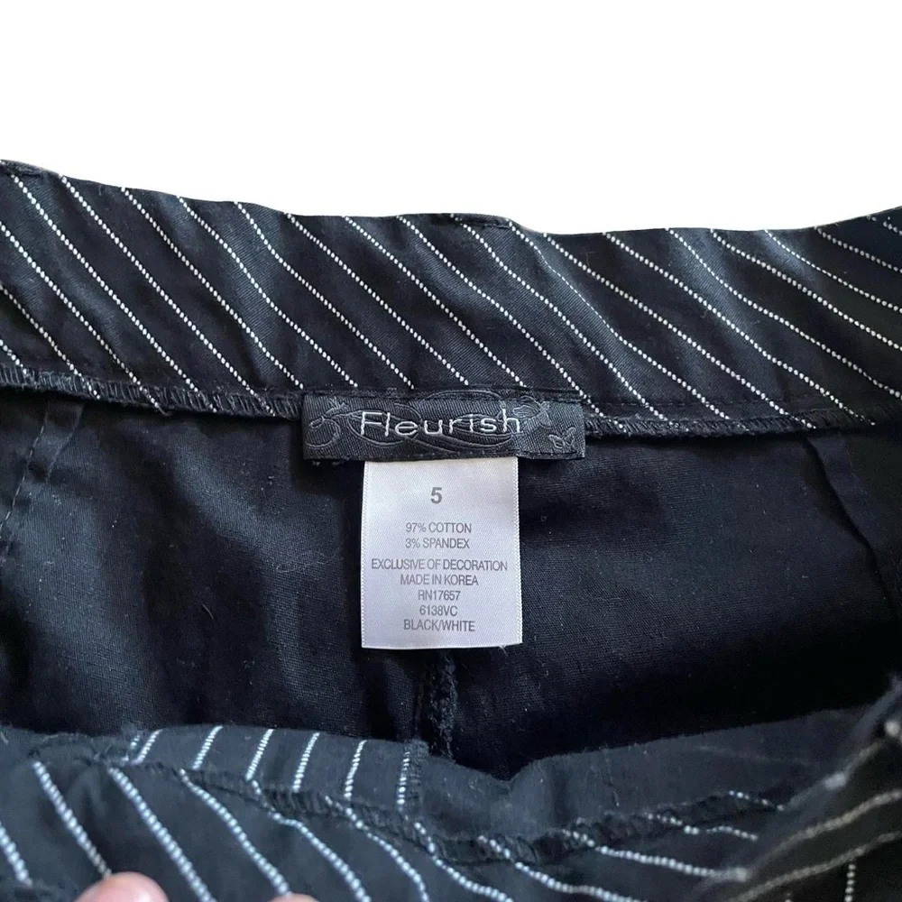 Low Rise Pinstripe Shorts - Picture 4 of 4